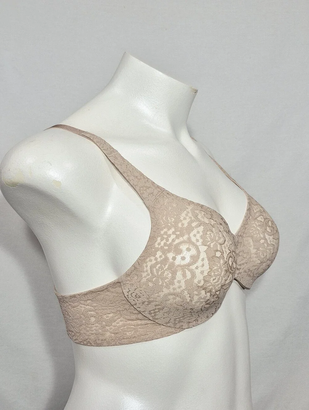 32D Wacoal 65547 Full Figure Halo Lace Underwire Bra Beige‎